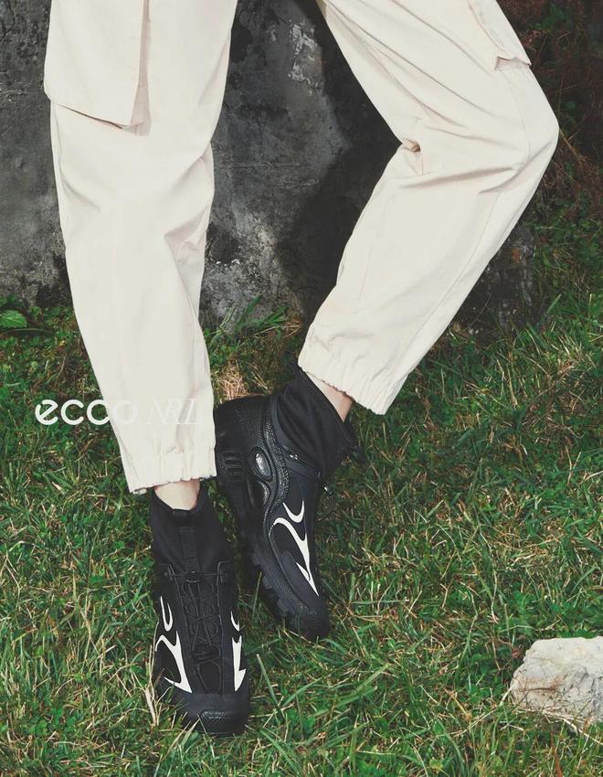 章已启美妆、香氛与腕表共赴闪耀时刻PG麻将胡了“伊”手快报 节庆序(图14)