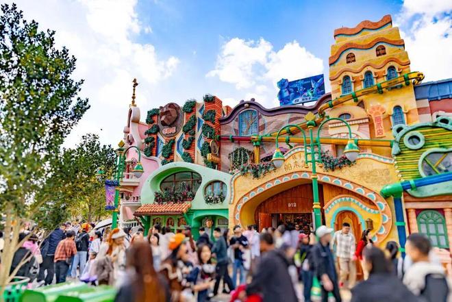 章已启美妆、香氛与腕表共赴闪耀时刻PG麻将胡了“伊”手快报 节庆序(图16)