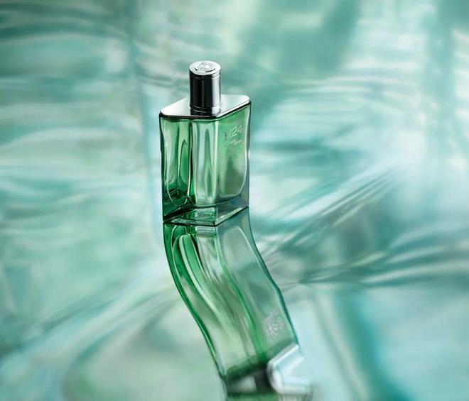 章已启美妆、香氛与腕表共赴闪耀时刻PG麻将胡了“伊”手快报 节庆序(图30)