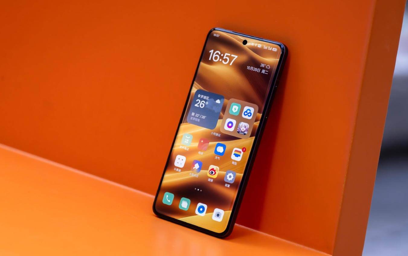 旗舰出炉！512G真白菜价性价比默秒全！PG电子游戏麻将胡了首款千元骁龙8至尊(图2)